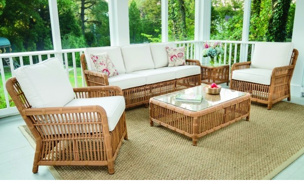 White Outdoor Seating Set Kingsley